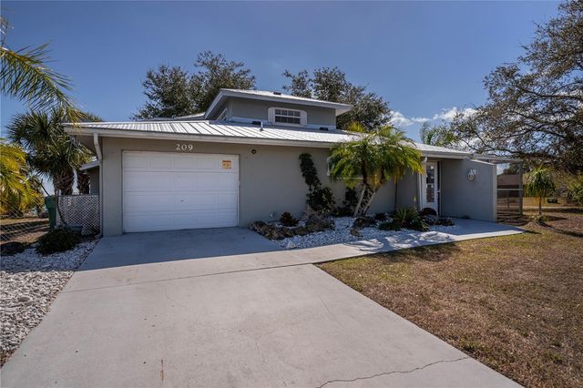 209 SPRINGVIEW CIRCLE NW, Port Charlotte, FL 33948
