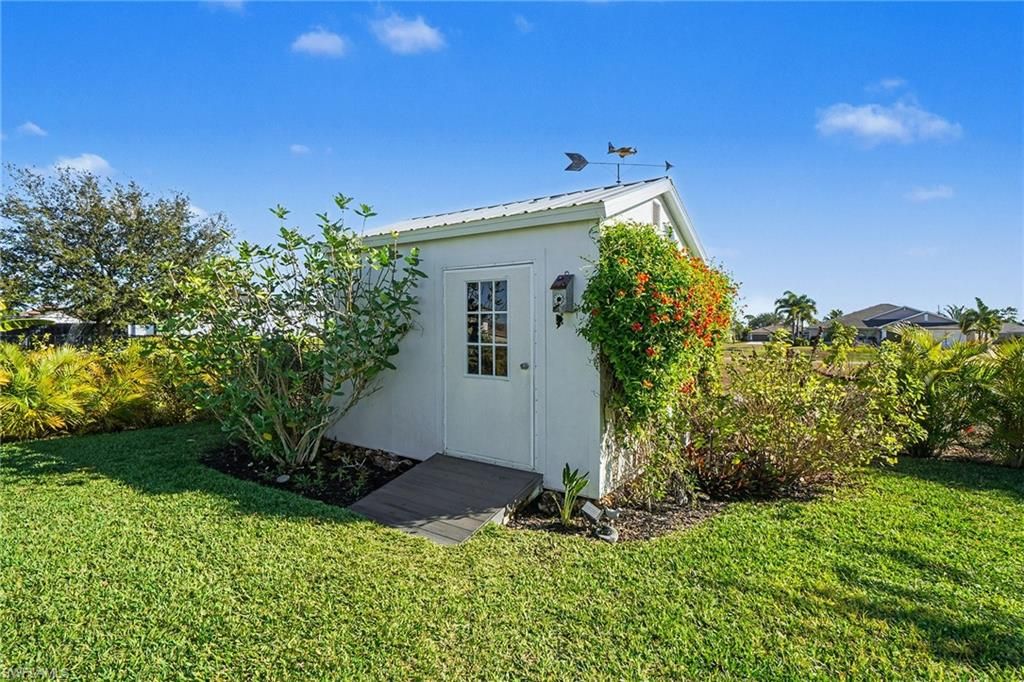 Image 24 of property listing at 2725 NW 19th PL, Cape Coral, FL 33993