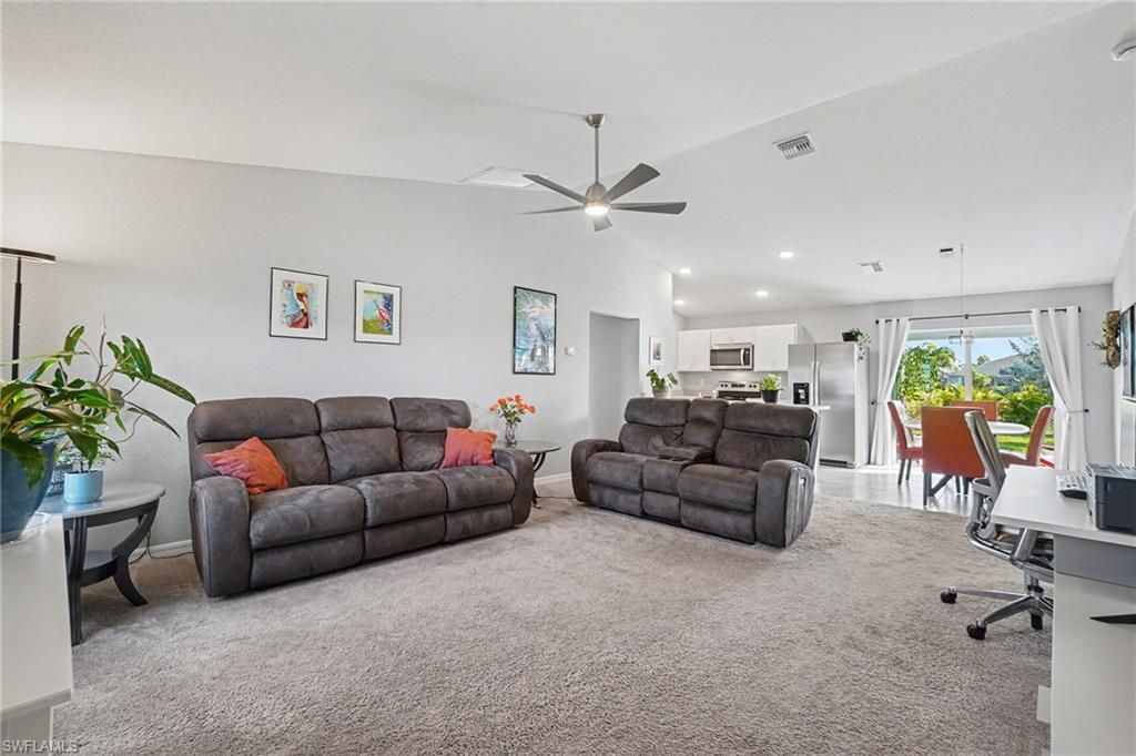 Image 5 of property listing at 2725 NW 19th PL, Cape Coral, FL 33993