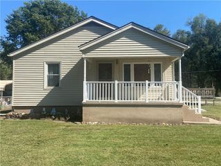 7027 Ollmeda Street, St Joseph, MO 64504