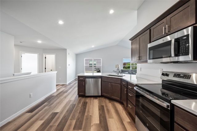 3930 Quail Trail Drive, Marion, IA 52302