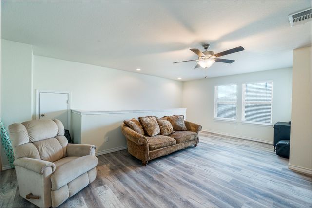17108 Lathrop Ave, Pflugerville, TX 78660