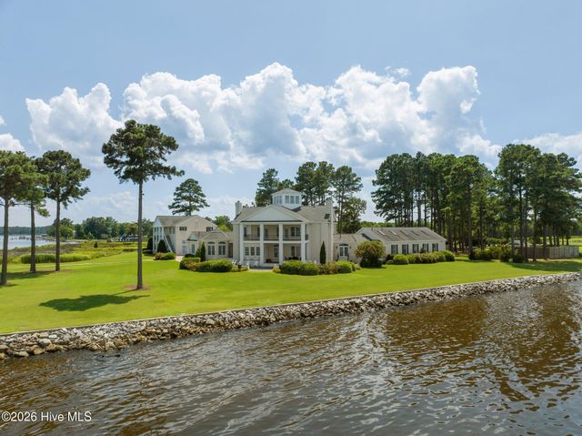 220 Pungo Shores Drive, Belhaven, NC 27810