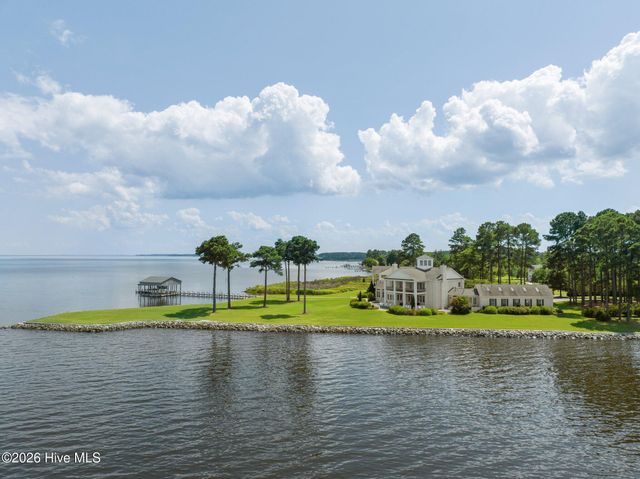 220 Pungo Shores Drive, Belhaven, NC 27810