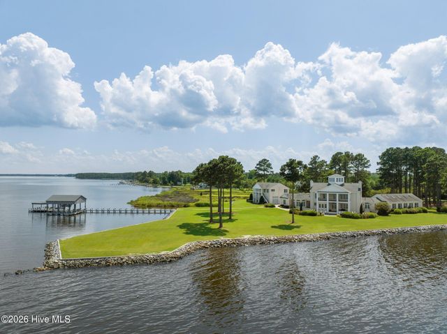 220 Pungo Shores Drive, Belhaven, NC 27810