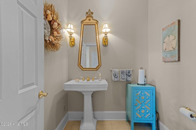 220 Pungo Shores Drive, Belhaven, NC 27810