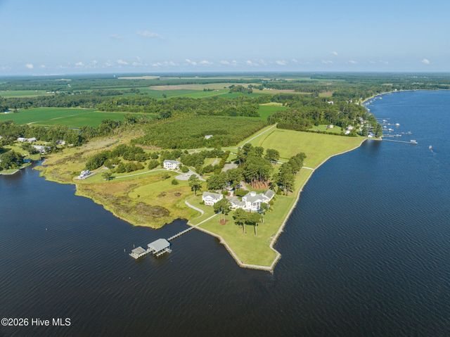 220 Pungo Shores Drive, Belhaven, NC 27810