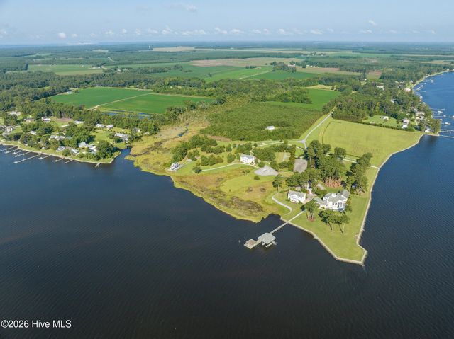 220 Pungo Shores Drive, Belhaven, NC 27810