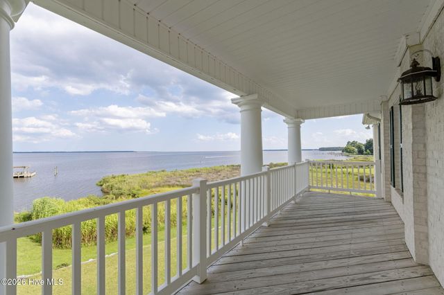 220 Pungo Shores Drive, Belhaven, NC 27810