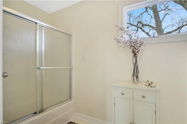 3449 S Crestline DR, Virginia Beach, VA 23464