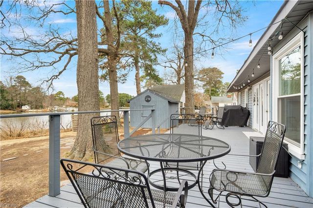 3449 S Crestline DR, Virginia Beach, VA 23464