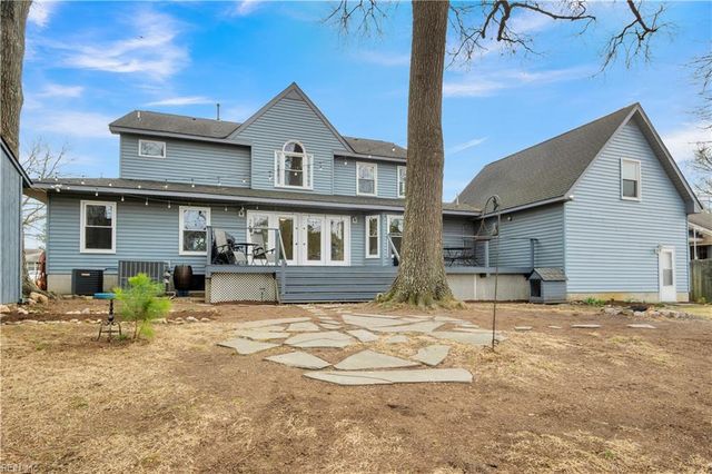 3449 S Crestline DR, Virginia Beach, VA 23464