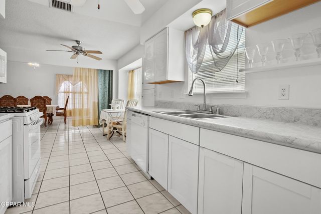 1273 SOUTHWESTERN Drive, El Paso, TX 79912