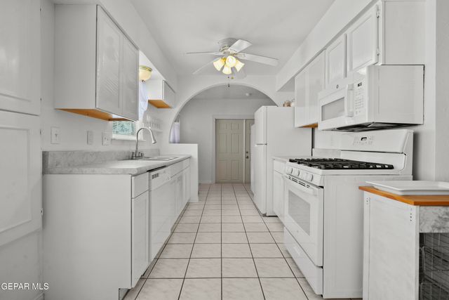 1273 SOUTHWESTERN Drive, El Paso, TX 79912