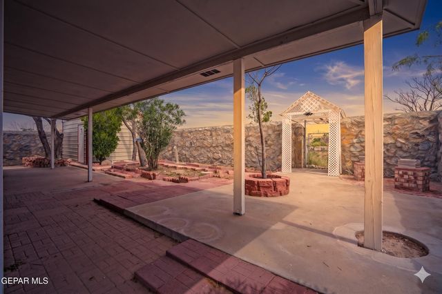 1273 SOUTHWESTERN Drive, El Paso, TX 79912
