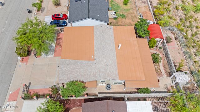1273 SOUTHWESTERN Drive, El Paso, TX 79912