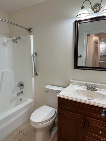 6117 Ashbrooke Road, Evansville, IN 47710