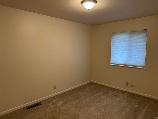 6117 Ashbrooke Road, Evansville, IN 47710