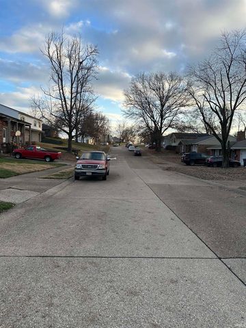 6117 Ashbrooke Road, Evansville, IN 47710