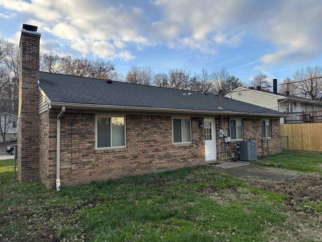 6117 Ashbrooke Road, Evansville, IN 47710