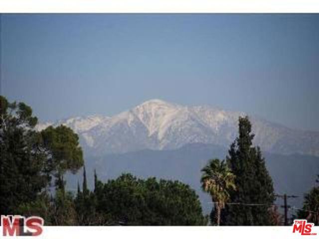 649 Cross Avenue, Los Angeles, CA 90065
