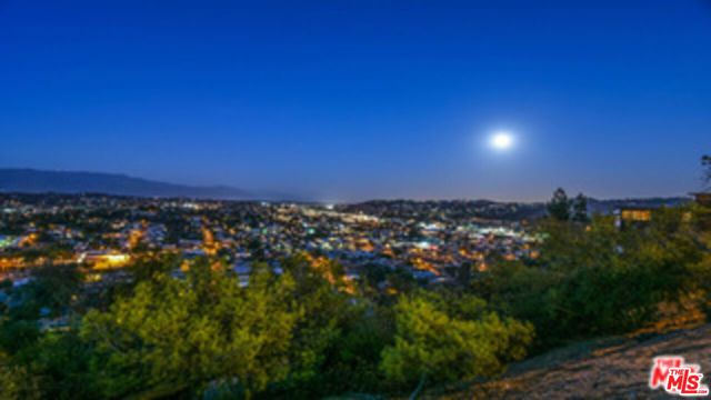 649 Cross Avenue, Los Angeles, CA 90065