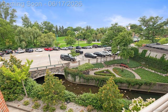 511 BROOKSIDE Avenue, Birmingham, MI 48009