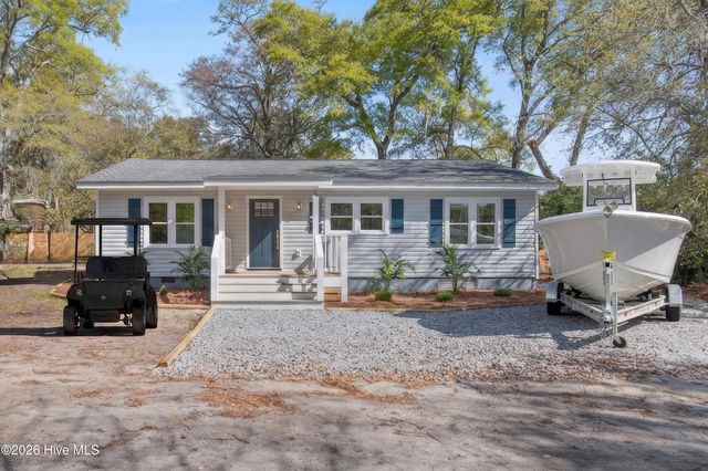 6328 Tolman Street SW, Ocean Isle Beach, NC 28469