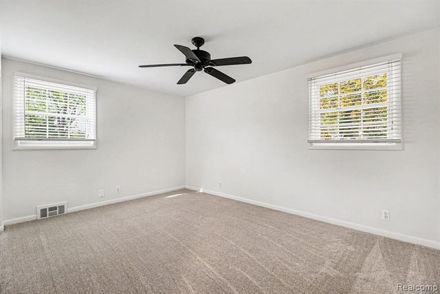 2641 Townhill, Troy, MI 48084