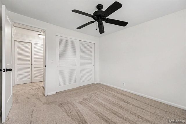 2641 Townhill, Troy, MI 48084