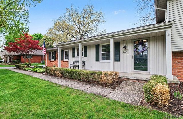 2641 Townhill, Troy, MI 48084