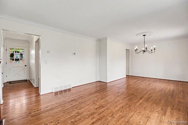 2641 Townhill, Troy, MI 48084