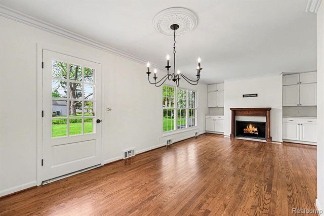 2641 Townhill, Troy, MI 48084