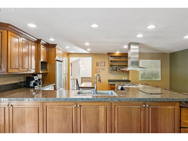 8615 Sw REBECCA Ln, Beaverton, OR 97008
