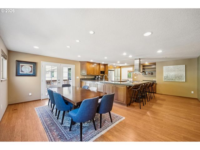 8615 Sw REBECCA Ln, Beaverton, OR 97008