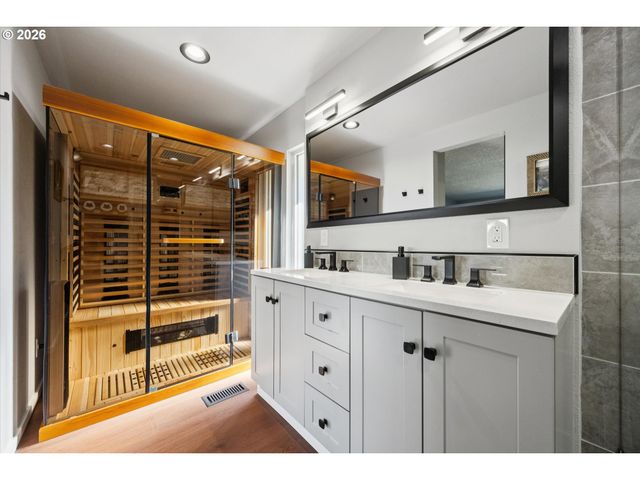 8615 Sw REBECCA Ln, Beaverton, OR 97008