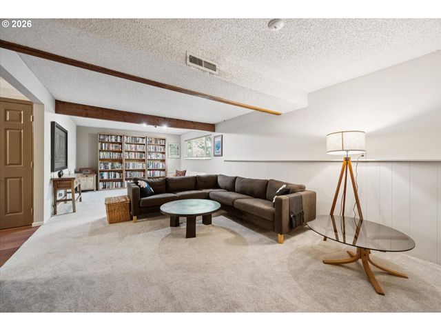 8615 Sw REBECCA Ln, Beaverton, OR 97008