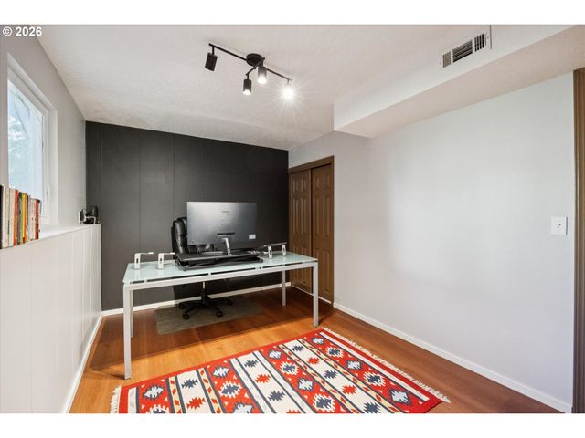 8615 Sw REBECCA Ln, Beaverton, OR 97008