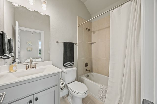 2102 Clear Water Way, Royse City, TX 75189