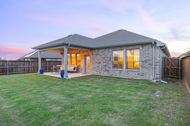 2102 Clear Water Way, Royse City, TX 75189