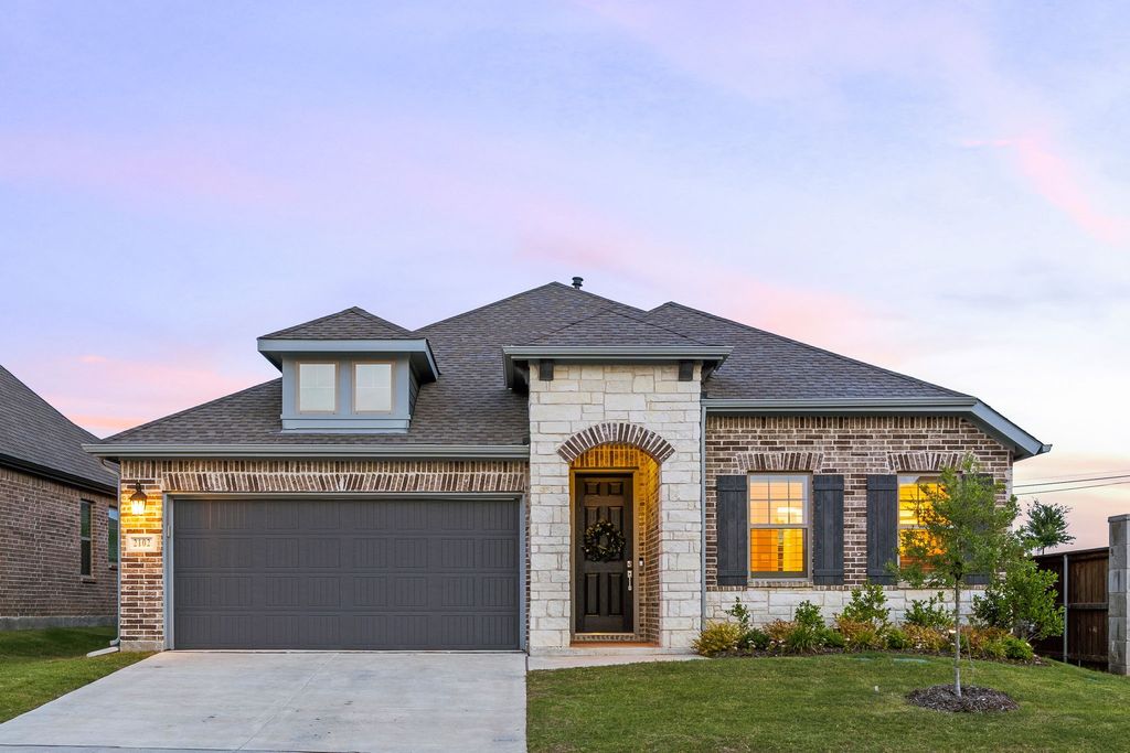 2102 Clear Water Way, Royse City, TX 75189