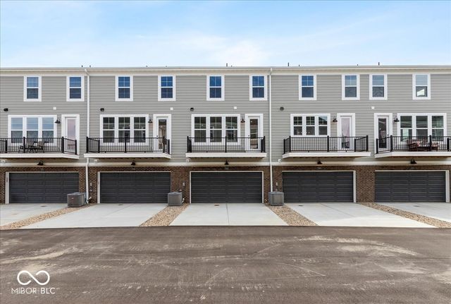 7344 W County Road 600, Mccordsville, IN 46055