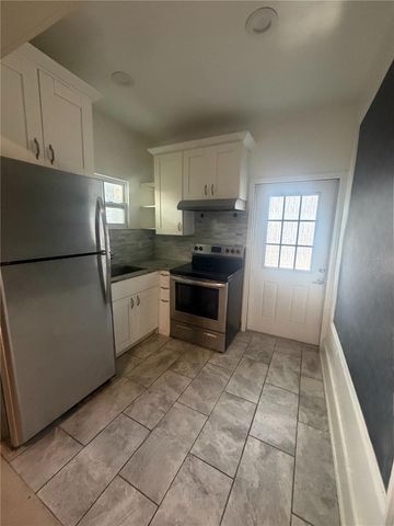 819 6TH STREET N 2, St Petersburg, FL 33701