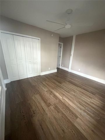 819 6TH STREET N 2, St Petersburg, FL 33701