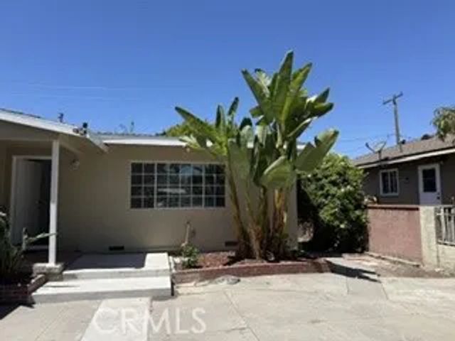 534 S Townsend Street, Santa Ana, CA 92703