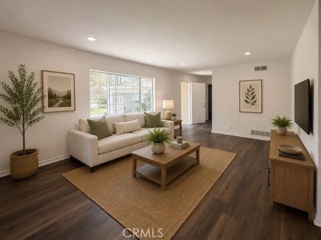 534 S Townsend Street, Santa Ana, CA 92703
