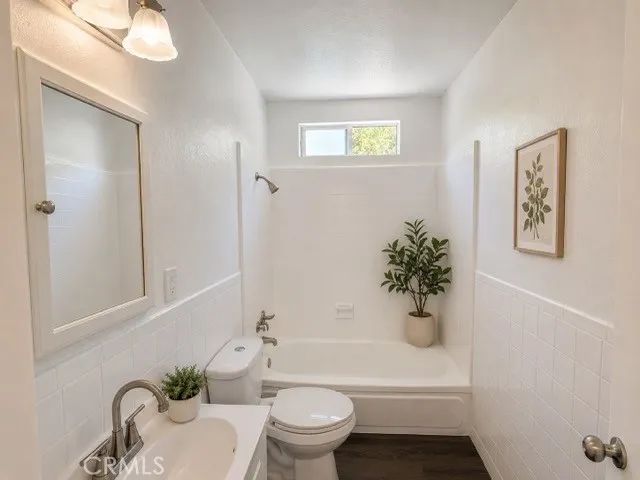534 S Townsend Street, Santa Ana, CA 92703