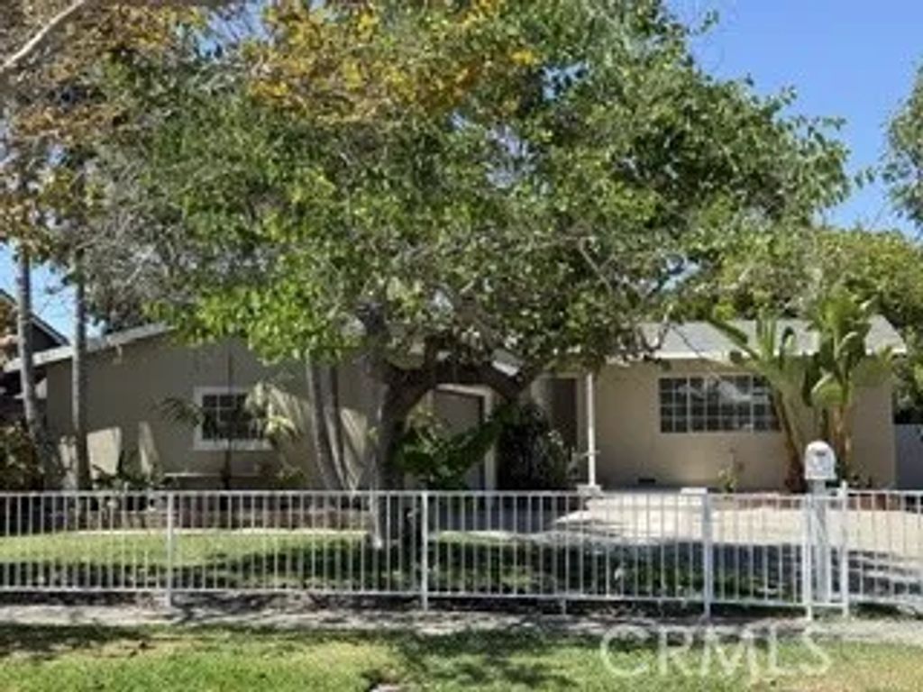 534 S Townsend Street, Santa Ana, CA 92703