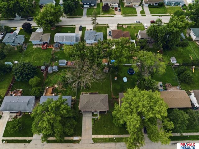 9417 Miami Street, Omaha, NE 68134