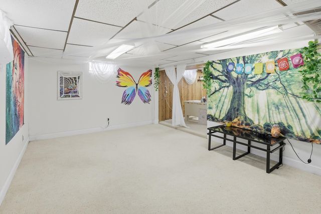 3281 Broadmore Drive, Bay City, MI 48706